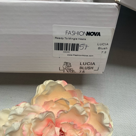 Fashion Nova’ Ready to Mingle Heels; Blush - Picture 3 of 8
